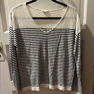 GAP Women's Blue and White Striped V-Neck Sweatshirt